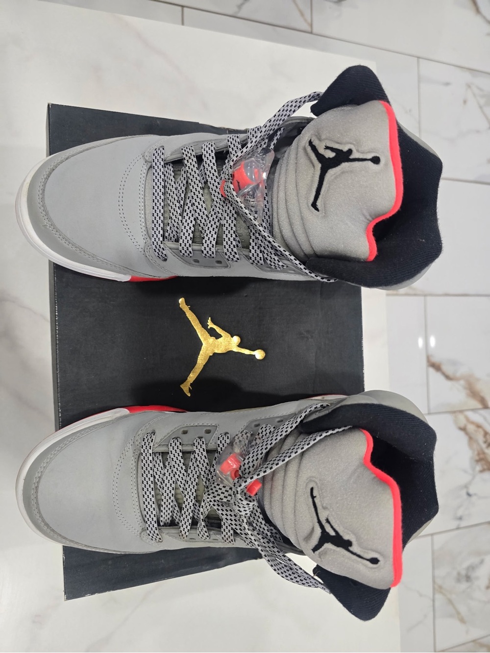 NIKE Air Jordan 5 GG Wolf grey black hot lava white Size 8.5